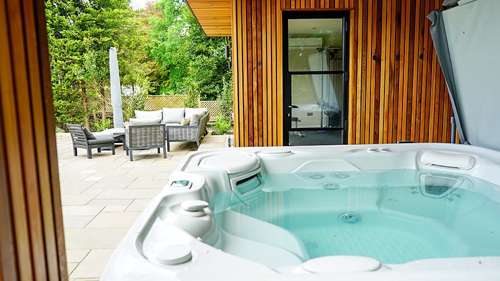 Bespoke cedar garden room with corner glazing — My Retreat Surrey