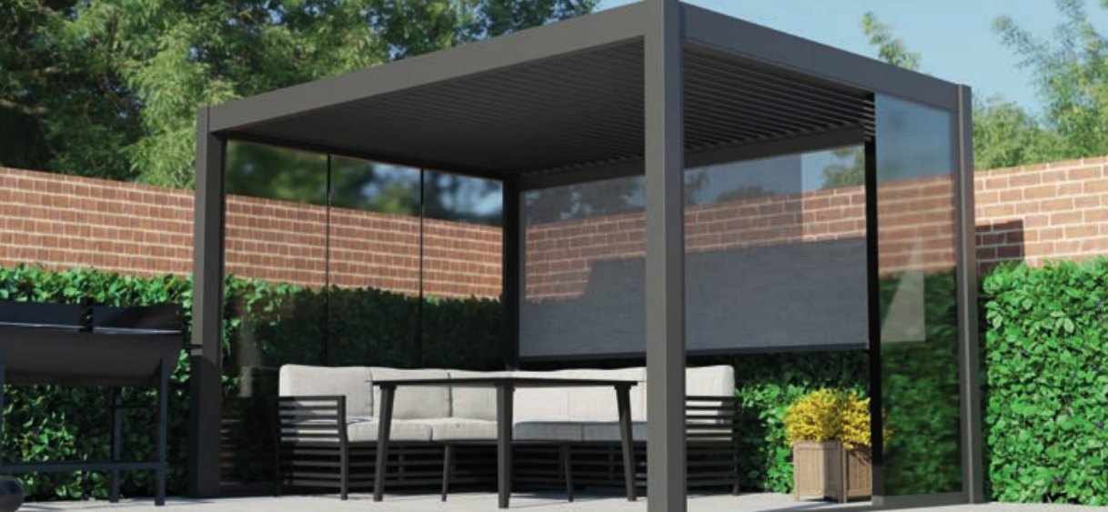 Remanso 3m x 4m free-standing pergola with automatic blind